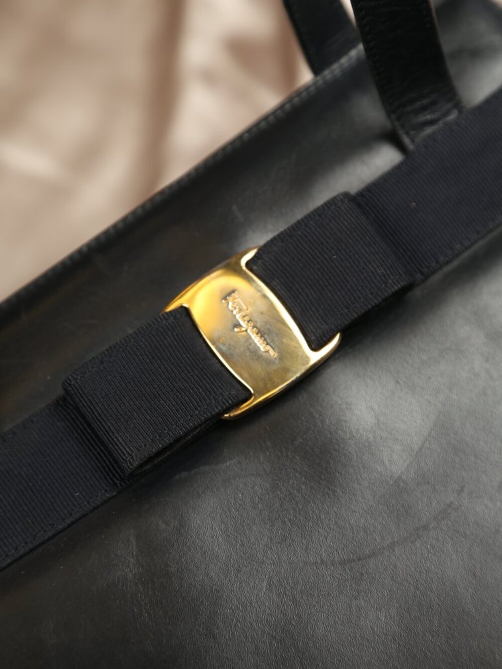 SALVATORE FERRAGAMO Shoulder Bag